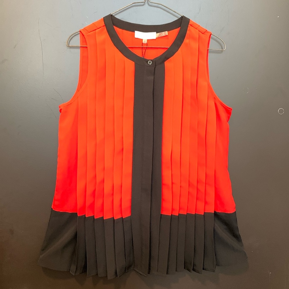Calvin Klein women’s sleeveless blouse